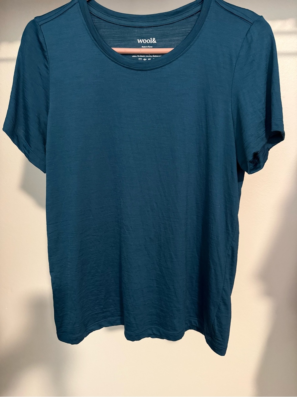 SOLD ON CROSSPOST Wool& Teal Short Sleeve Tee size small.